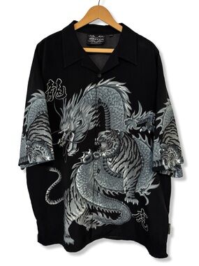 Vintage Y2K Mecca Black Dragon & Tiger Print Short-Sleeve Button Up Shirt